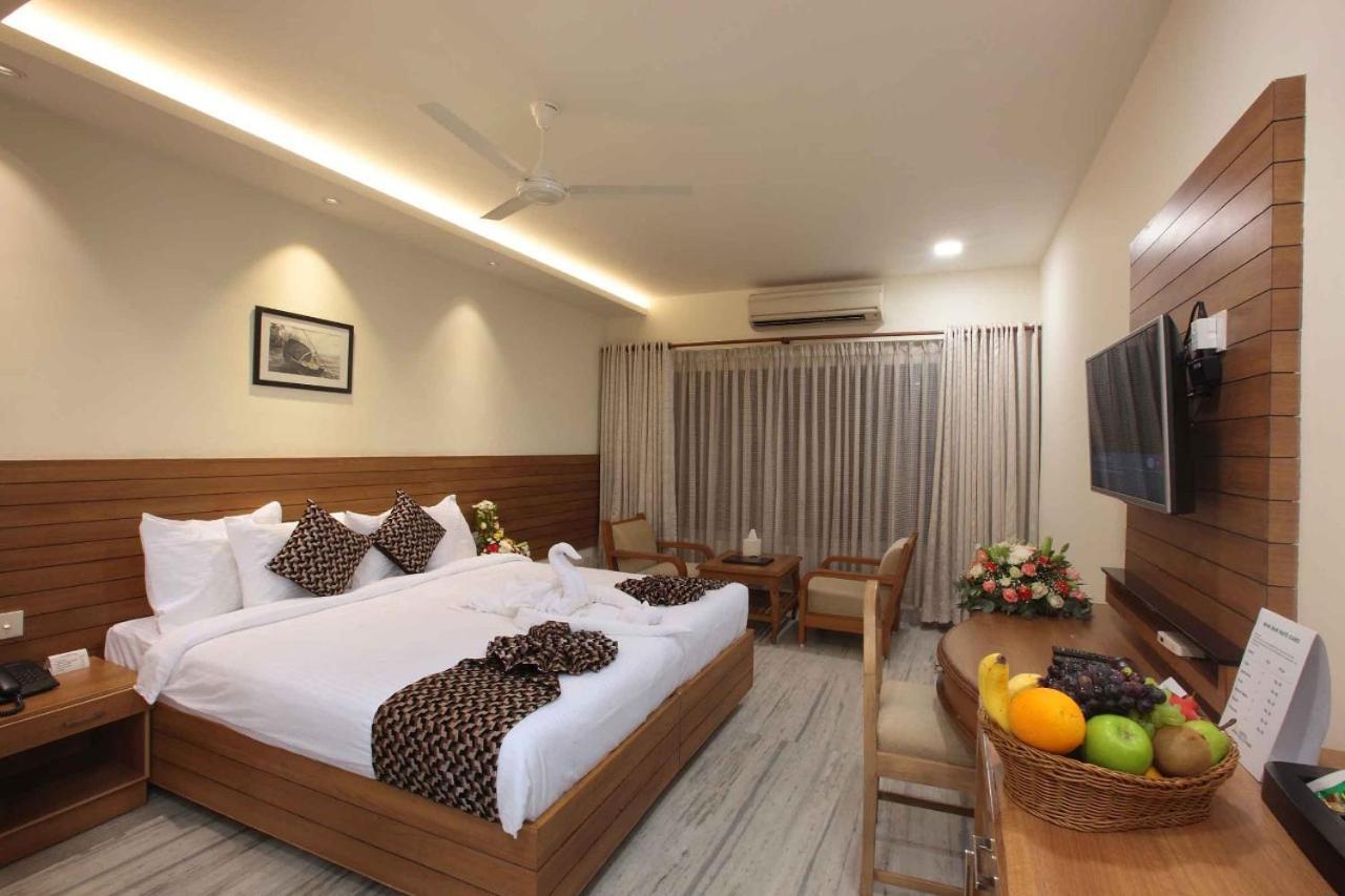 Hotel Anjali Park Kottayam Buitenkant foto