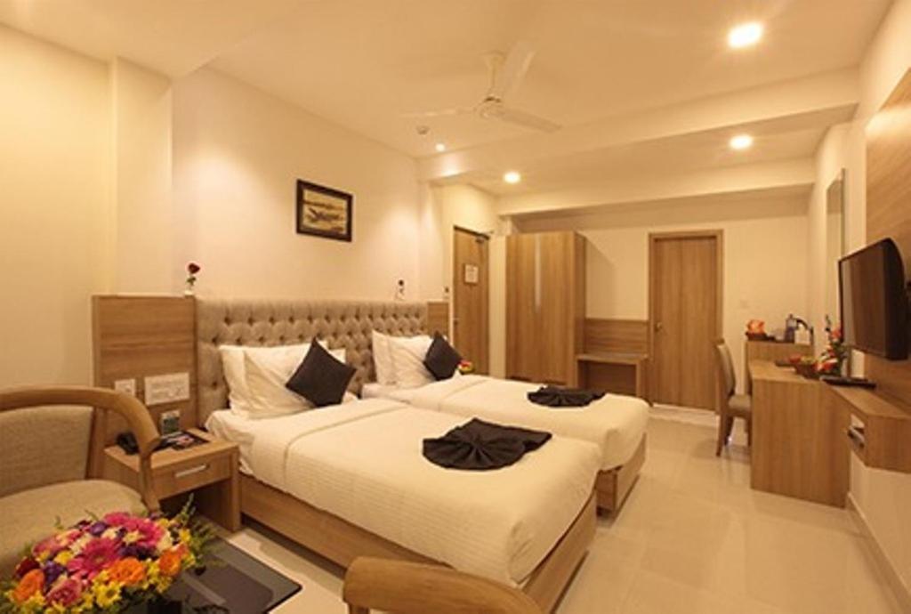 Hotel Anjali Park Kottayam Buitenkant foto